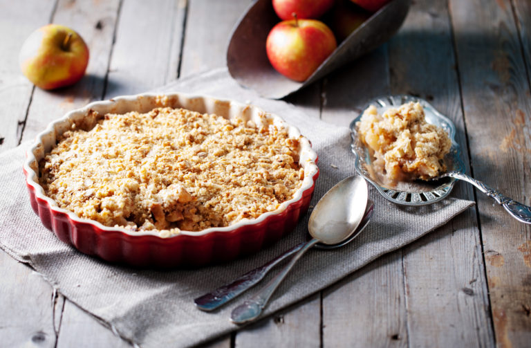 Apple crumble with fresh apples - NZ's Favourite Recipes